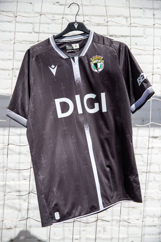 Burgos CF 2025/26 Away Shirt - Fan Version